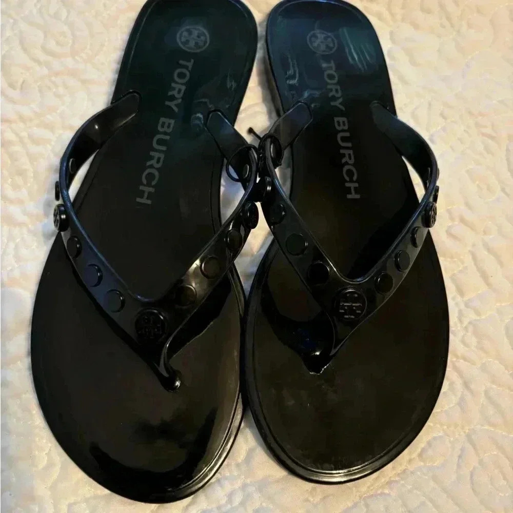 Tory Burch sandals size 5 new condition